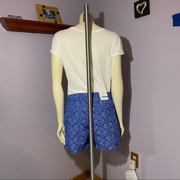 Old Navy Short Shorts - Picture 5 of 11